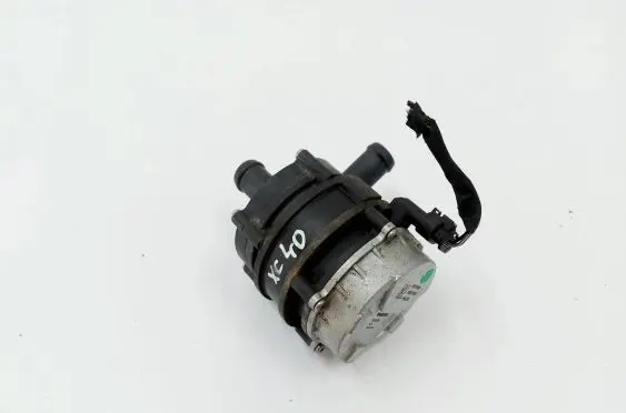 Volvo XC40 Electric auxiliary coolant/water pump 32135208