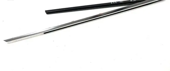 Mercedes-Benz CLS C219 Front door glass trim molding A2197250665 S5252721