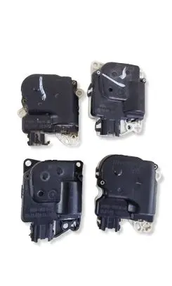 Nissan Pathfinder R51 Intake manifold valve actuator/motor VP5NEH19E616