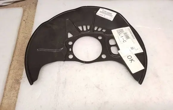 Lexus NX Front brake disc dust cover plate 4778142050