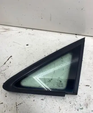 Volkswagen Touran I Front triangle window/glass 1T0845411