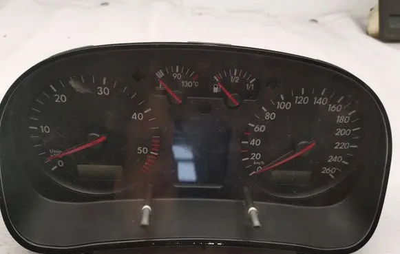 Volkswagen Golf IV Speedometer (instrument cluster) 1J0920805G 0263628002 0710280042