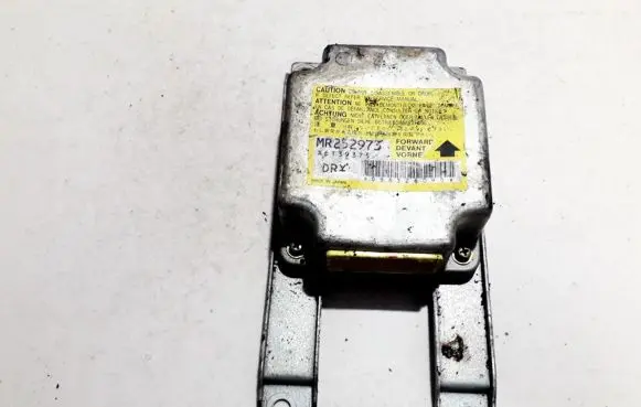 Mitsubishi Galant Airbag control unit/module mr252973 x6t39375
