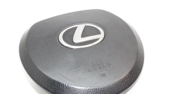 Lexus CT 200H Steering wheel airbag