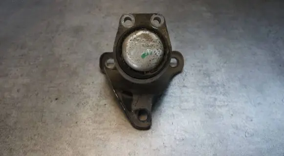 Ford Mondeo Mk III Engine mount vacuum valve 