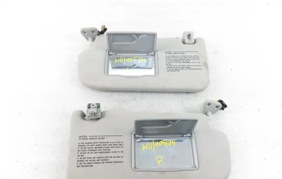 Sun visor clip/hook/bracket