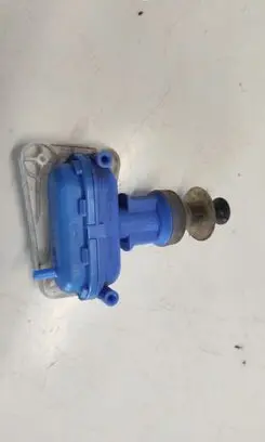 Audi 80 90 S2 B4 Central locking vacuum pump 893862123