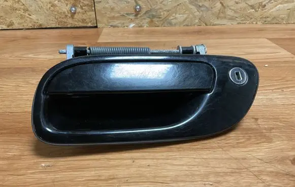 Volvo V70 Front door exterior handle Z410