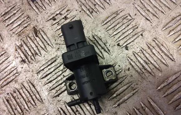 Opel Insignia A Turbo solenoid valve 55574896