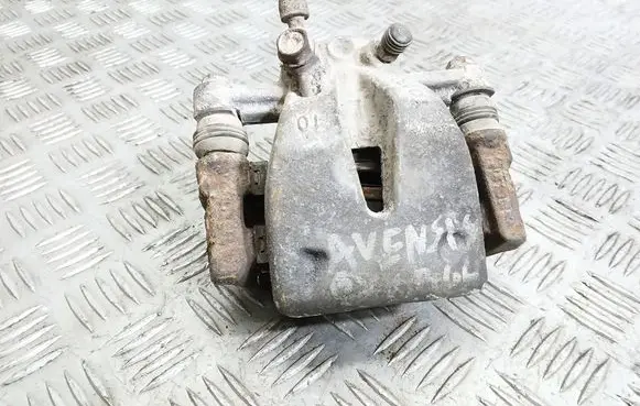 Toyota Avensis T250 Rear brake caliper