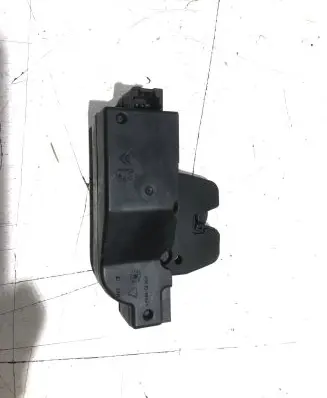 Peugeot 307 CC Loading door lock 9657614680