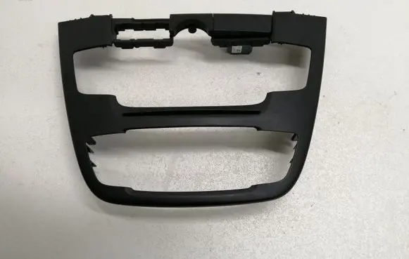 Opel Insignia A Radio/GPS head unit trim 13273253 6010 100731