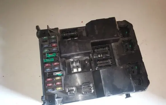 Peugeot 307 Comfort/convenience module 9651197680A 9651197680 9651196980A