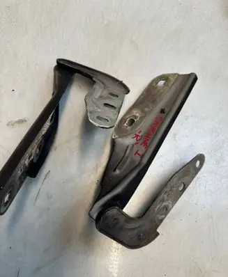 Porsche Cayenne (9PA) Engine bonnet/hood hinges 7L5823302