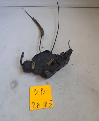Mazda 3 I Front door lock 289347892