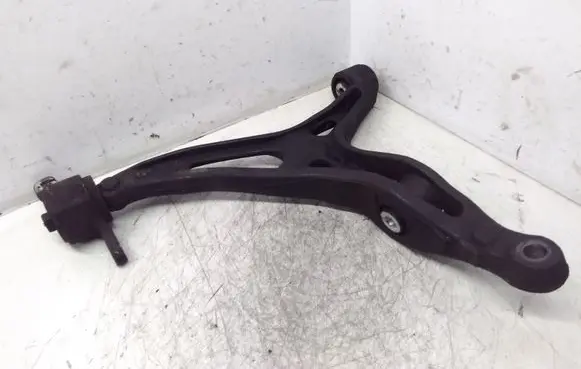 Mercedes-Benz R W251 Front lower control arm/wishbone 060009106