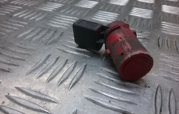 Audi A4 S4 B7 8E 8H Parking PDC sensor 68750713 7H0919275D