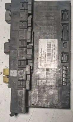 Mercedes-Benz C W203 Fuse module 2095450101 5DK00848610