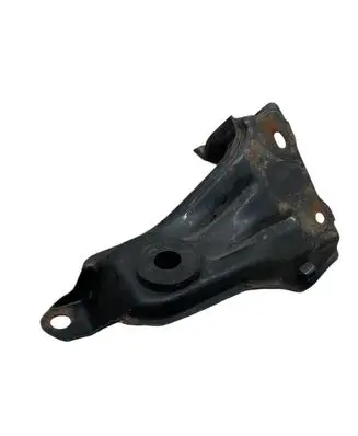 Honda CR-V Radiator mount bracket 