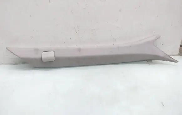 Land Rover Discovery 3 - LR3 (A) pillar trim