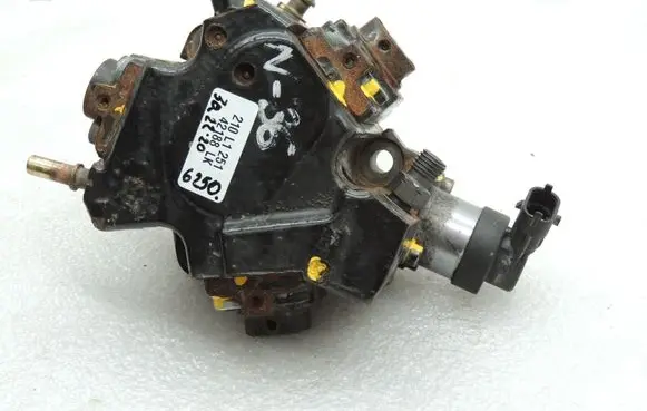 Nissan X-Trail T32 Fuel injection high pressure pump 1670000Q1Y 167008960R