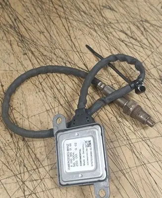 Mercedes-Benz E W213 Lambda probe sensor A0009050108