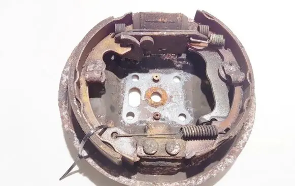 Ford Focus Handbrake/parking brake pads 
