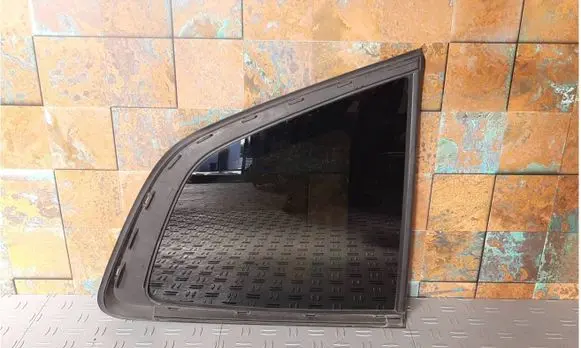 BMW X3 G01 Rear side window