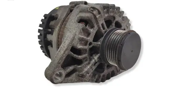 Hyundai i40 Generator/alternator 373002A800 2609674