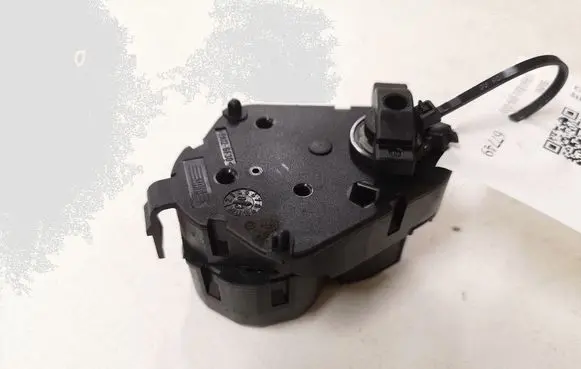 BMW 5 E60 E61 Air flap motor/actuator 69303029