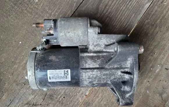 Citroen C-Crosser Starter motor 9656262780 M000T20871ZE