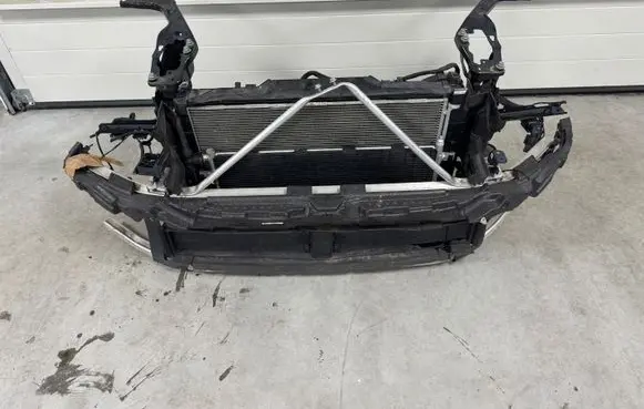 BMW X1 U11 Radiator support slam panel 9846851 9846915 5A11306