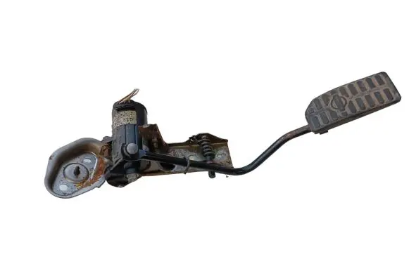 Nissan Almera Tino Accelerator throttle pedal