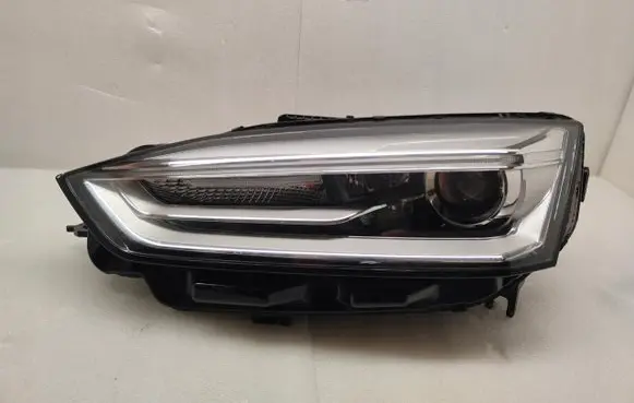 Audi A5 Headlight/headlamp