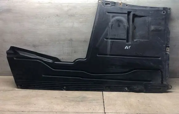 BMW 5 E60 E61 Center/middle under tray cover 7241829 51164310