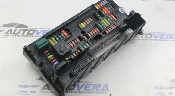 BMW 5 F10 F11 Fuse module 9252815