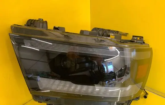 Dodge RAM 1500 DS Headlight/headlamp 123456