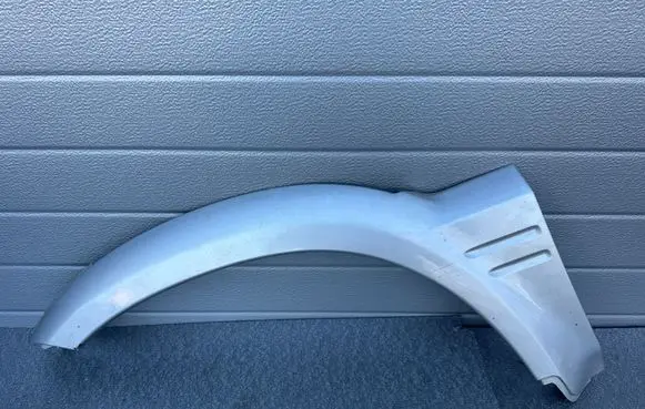 Nissan Terrano Front arch 638112X830