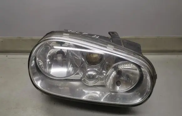 Volkswagen Golf IV Headlight/headlamp