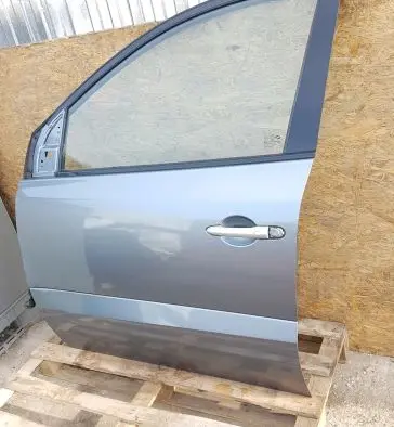 Renault Koleos I Front door