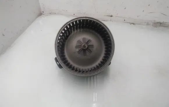 Mitsubishi Space Star Heater fan/blower 0130111191
