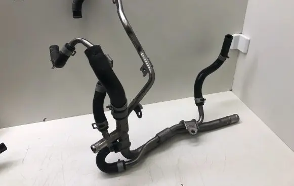 Brake vacuum hose/pipe