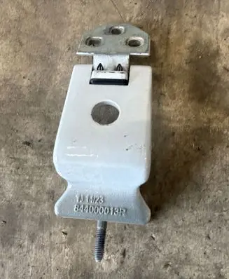 Nissan NV400 Loading door lower hinge 844000013R