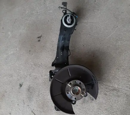 Volvo XC60 Rear wheel hub 7G915A969