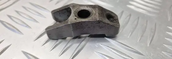 Volvo V70 Fuel Injector clamp holder 