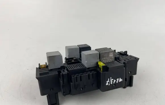 Mercedes-Benz E W213 Fuse box set A2139065706