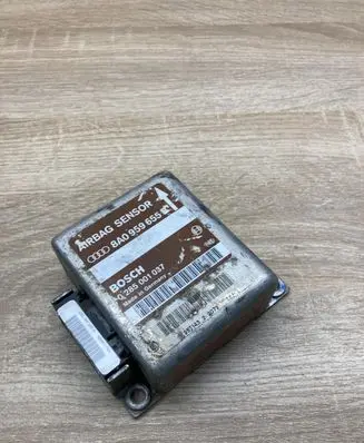 Audi A4 S4 B5 8D Airbag control unit/module 8A0959655B 0285001037