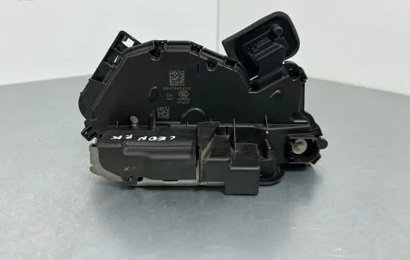 Seat Leon IV Front door lock 5TB837015E B5E5TB837015E