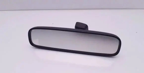 Mitsubishi Outlander Rear view mirror (interior) E4012197