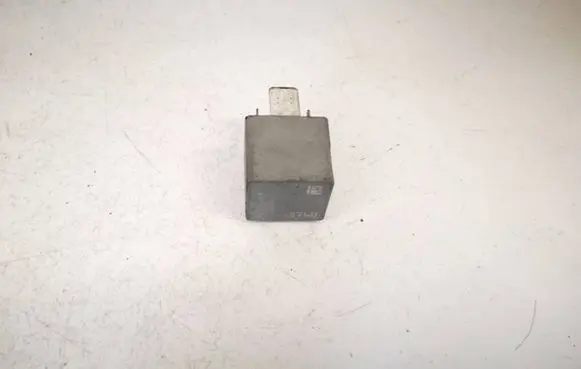 Opel Insignia A Other relay 13500120
